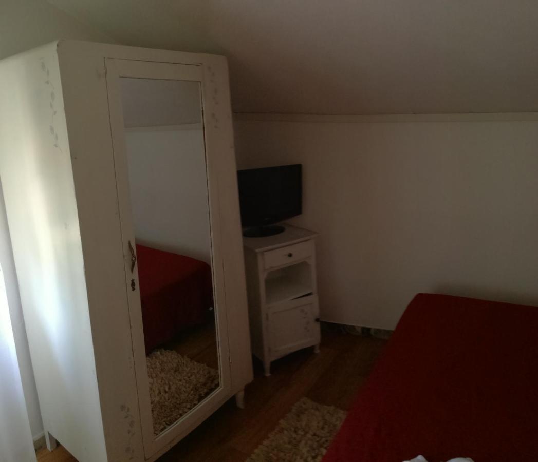 Chambre Familiale avec Salle de Bains Privative